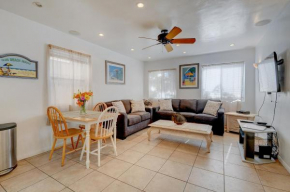 Mike's Place at the Beach